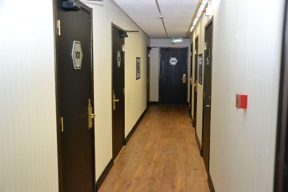 Hotel Smaland Skillingaryd Екстериор снимка