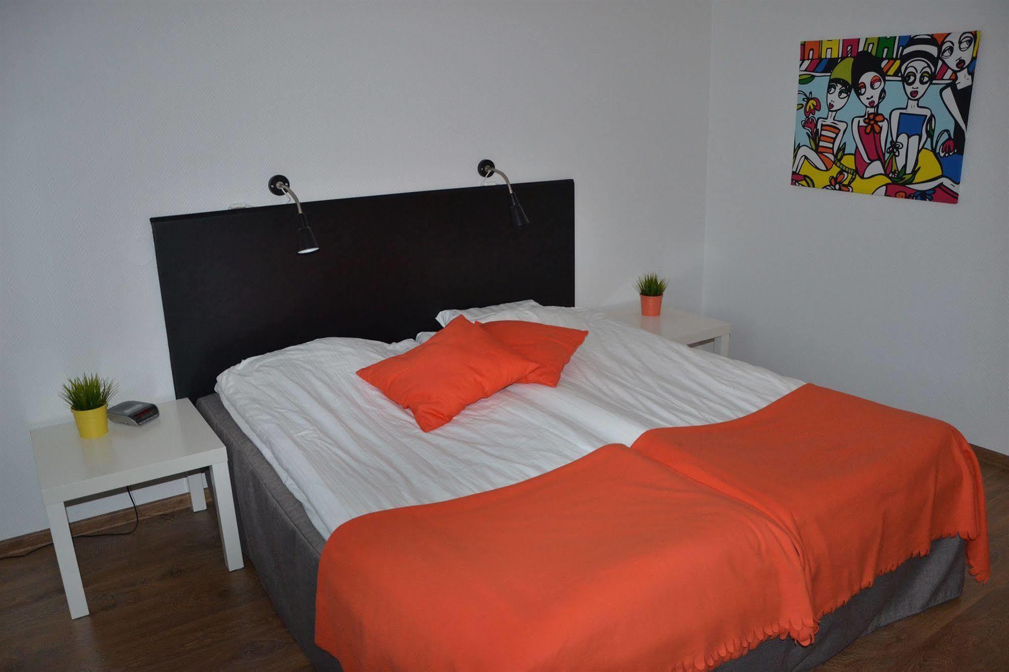 Hotel Smaland Skillingaryd Екстериор снимка