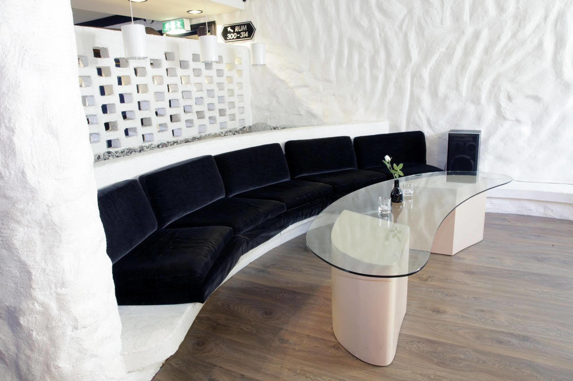 Hotel Smaland Skillingaryd Екстериор снимка