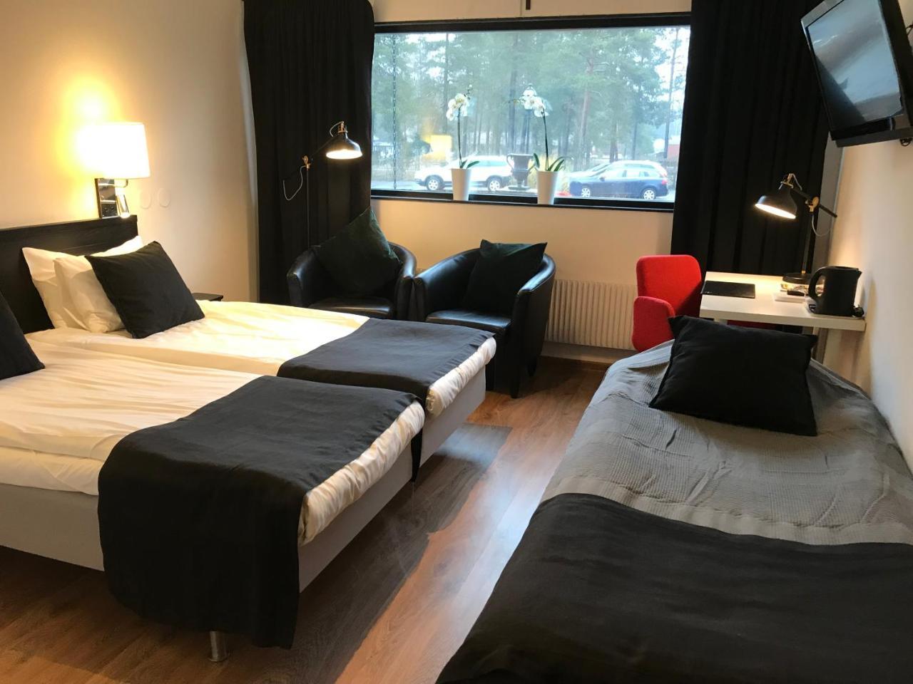 Hotel Smaland Skillingaryd Екстериор снимка